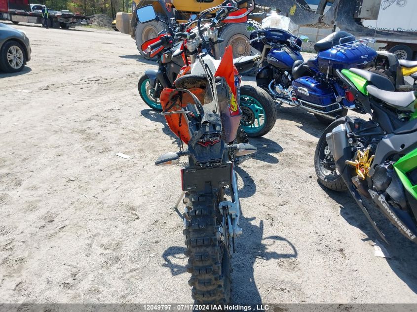 2022 Ktm 500 Exc-F Six Days VIN: VBKEXK40XNM437218 Lot: 12049797