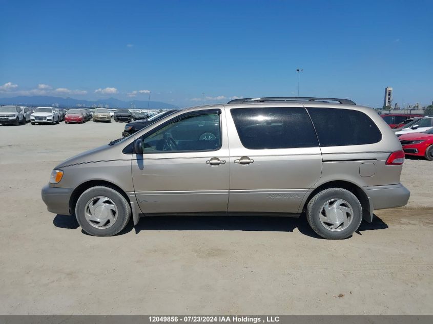2002 Toyota Sienna Le VIN: 4T3ZF13C22U482079 Lot: 12049856