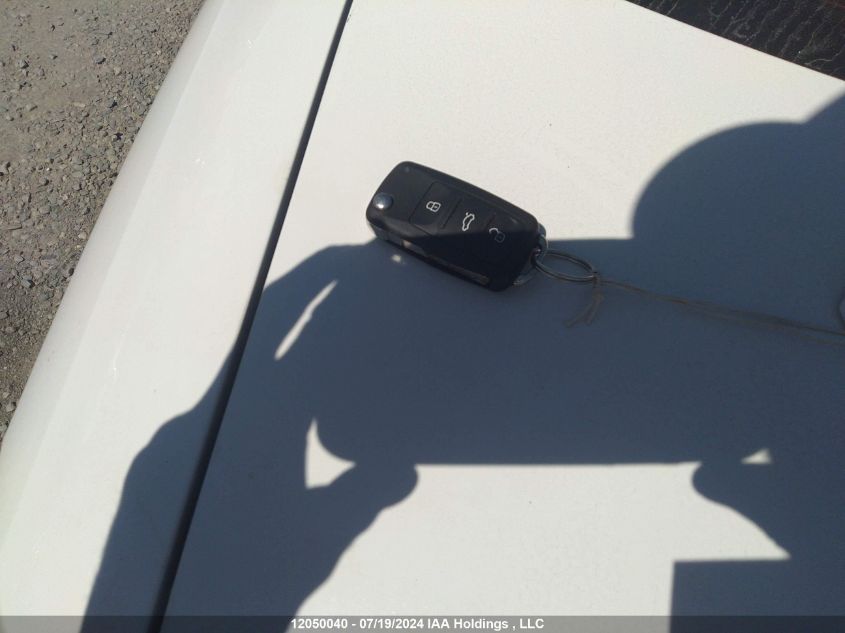 2013 Volkswagen Passat Se VIN: 1VWBN7A32DC076591 Lot: 12050040