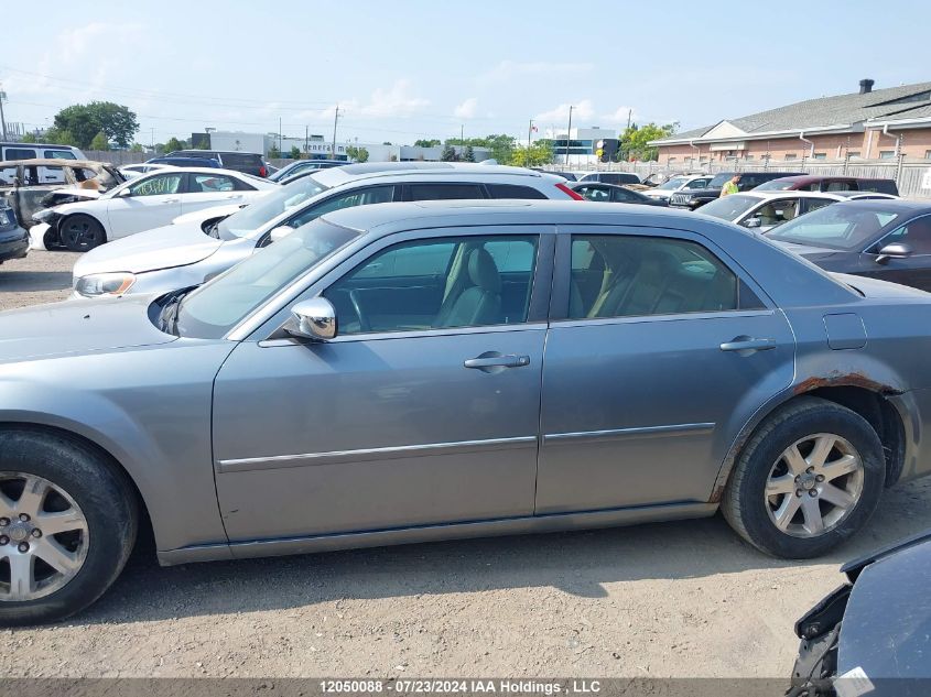2006 Chrysler 300 Touring VIN: 2C3KA53G76H401677 Lot: 12050088