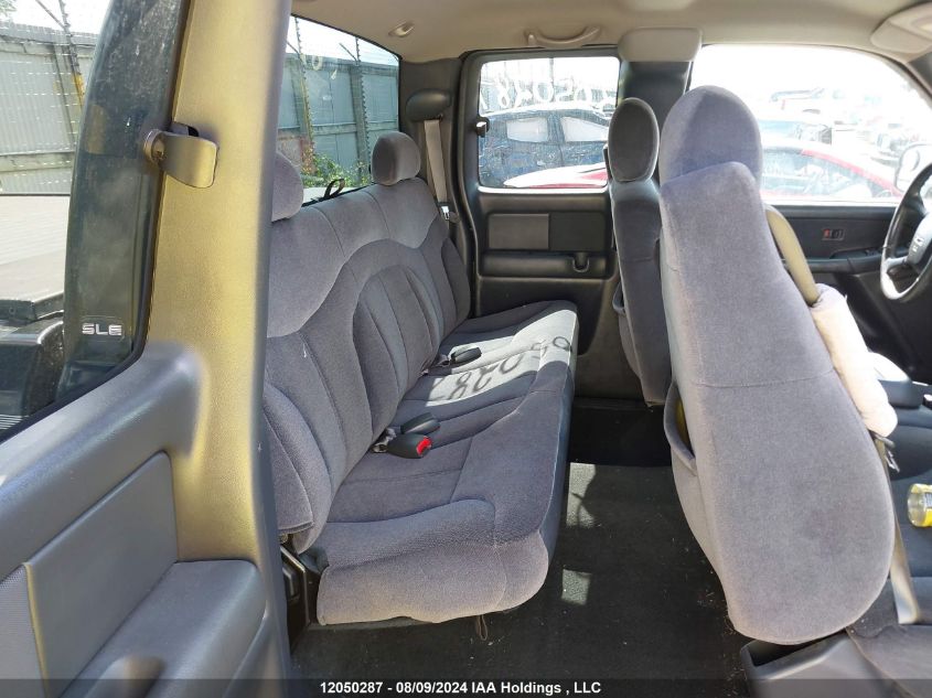 2001 GMC Sierra 1500 VIN: 2GTEC19V811211938 Lot: 12050287