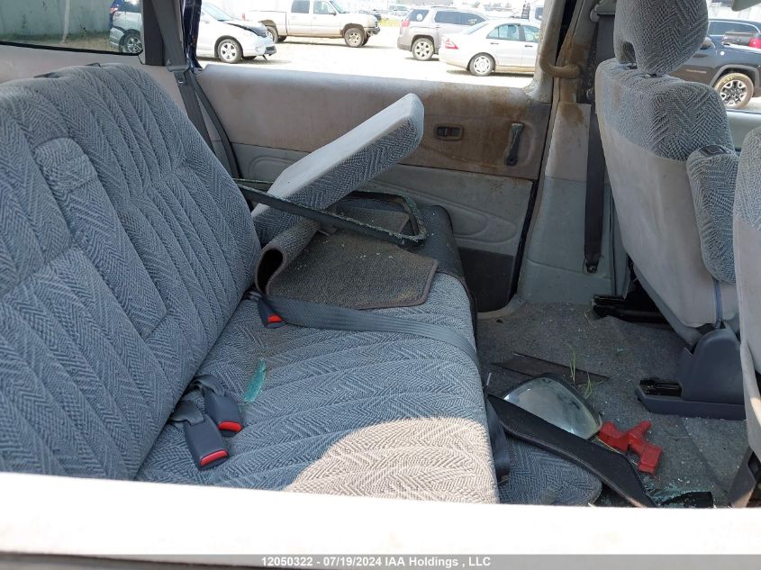 1999 Mitsubishi Delica VIN: PD8W0401371 Lot: 12050322