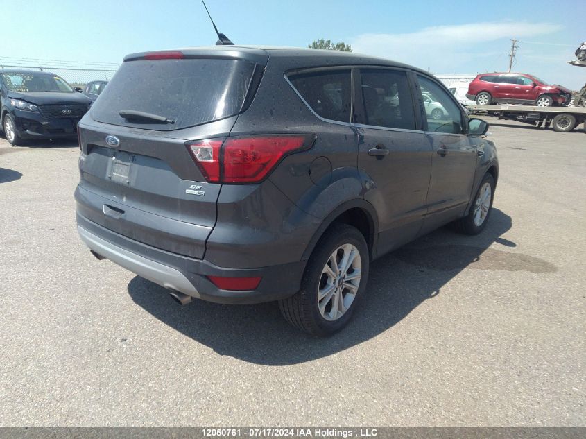 1FMCU9GD1KUB39608 2019 Ford Escape Se