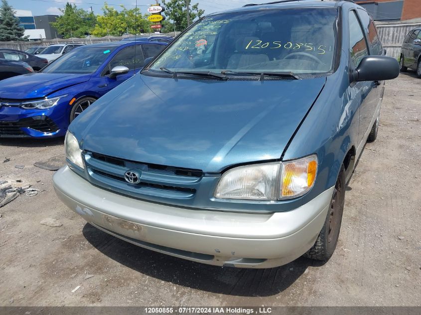 2000 Toyota Sienna Le/Xle VIN: 4T3ZF13C6YU297820 Lot: 12050855