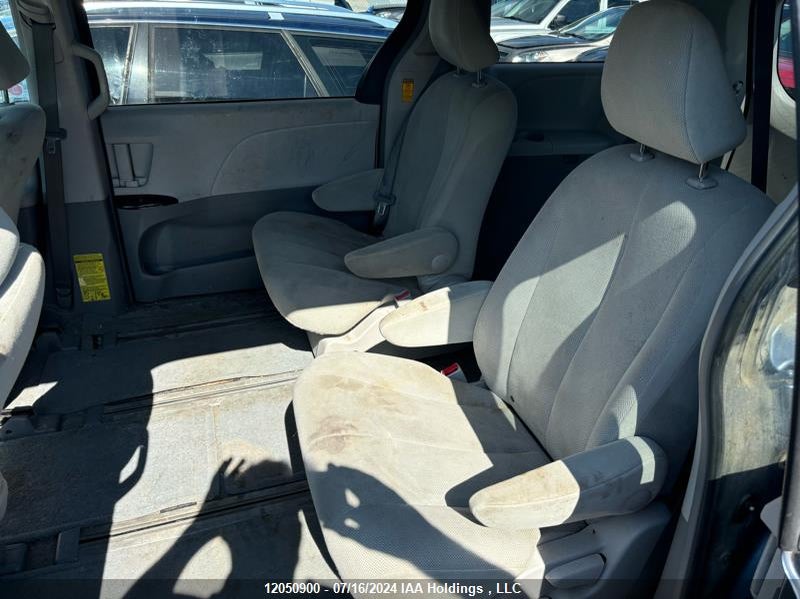 2014 Toyota Sienna VIN: 5TDZK3DC2ES446386 Lot: 12050900