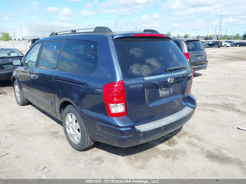 2008 Hyundai Entourage VIN: KNDMC233286055701 Lot: 12051425