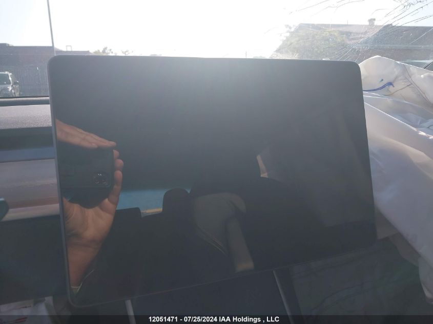 2019 Tesla Model 3 VIN: 5YJ3E1EB5KF260106 Lot: 12051471