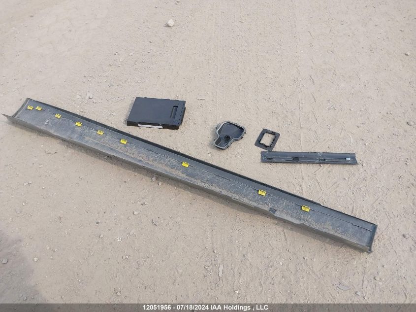 2007 BMW 3 Series VIN: WBAVB735X7P101318 Lot: 12051956