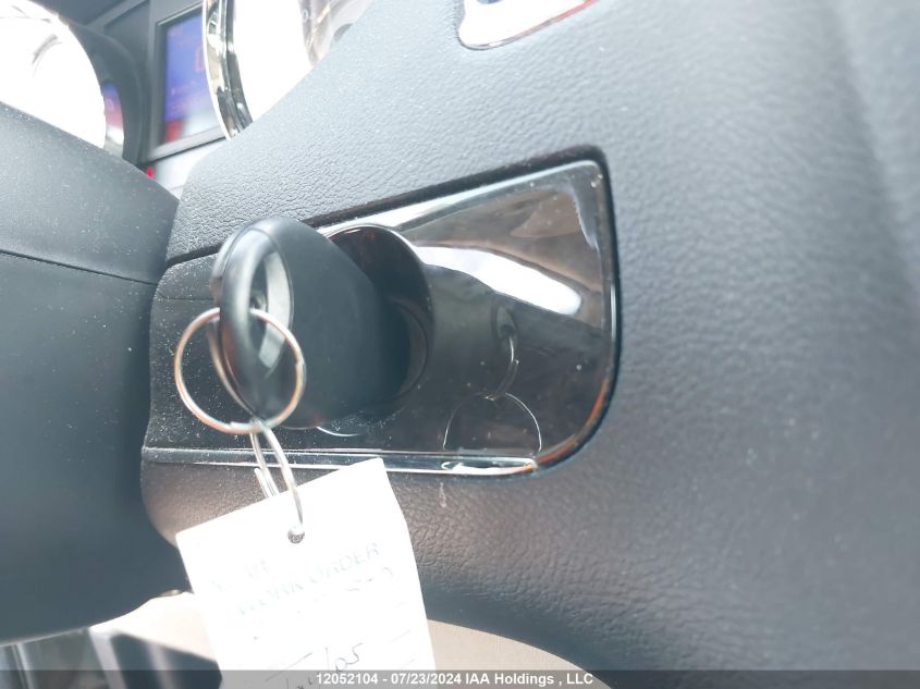 2016 Chrysler Town & Country Touring-L VIN: 2C4RC1CG4GR215247 Lot: 12052104