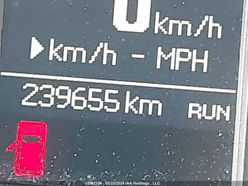 2016 Chrysler Town & Country Touring-L VIN: 2C4RC1CG4GR215247 Lot: 12052104