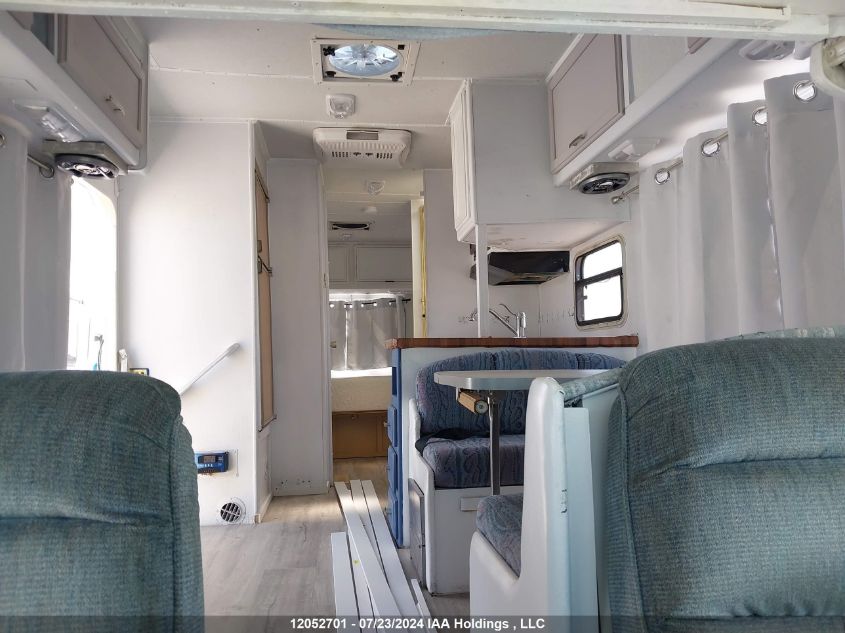 1993 Ford Econoline E350 Cutaway Van VIN: 1FDKE30M4PHB51946 Lot: 12052701