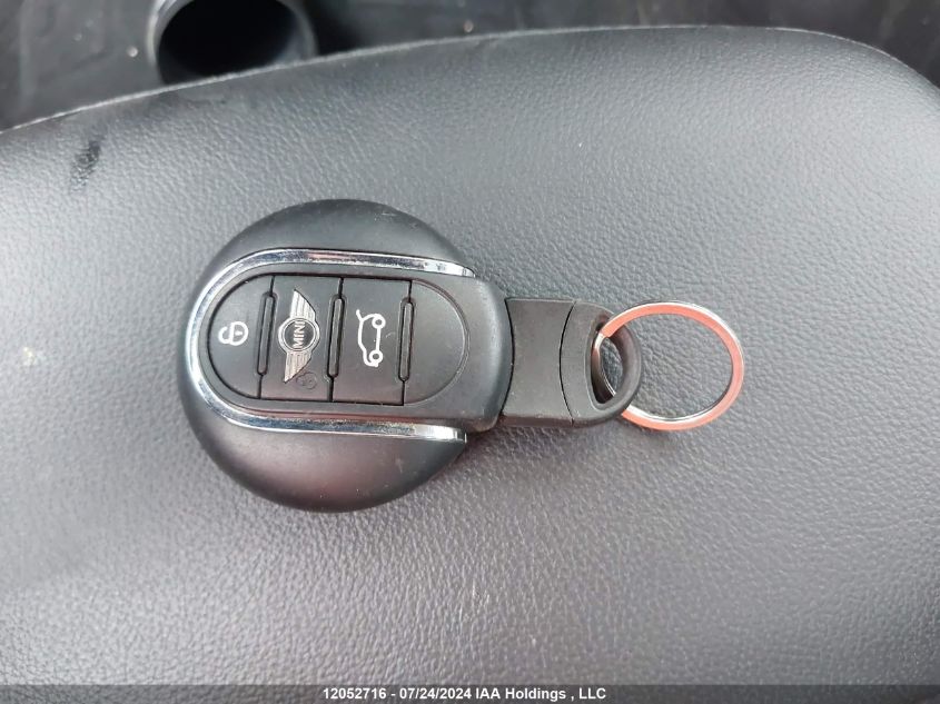 2016 Mini Cooper Hardtop VIN: WMWXP7C53G3B33273 Lot: 12052716