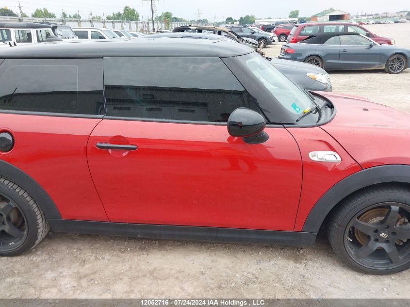 2016 Mini Cooper Hardtop VIN: WMWXP7C53G3B33273 Lot: 12052716