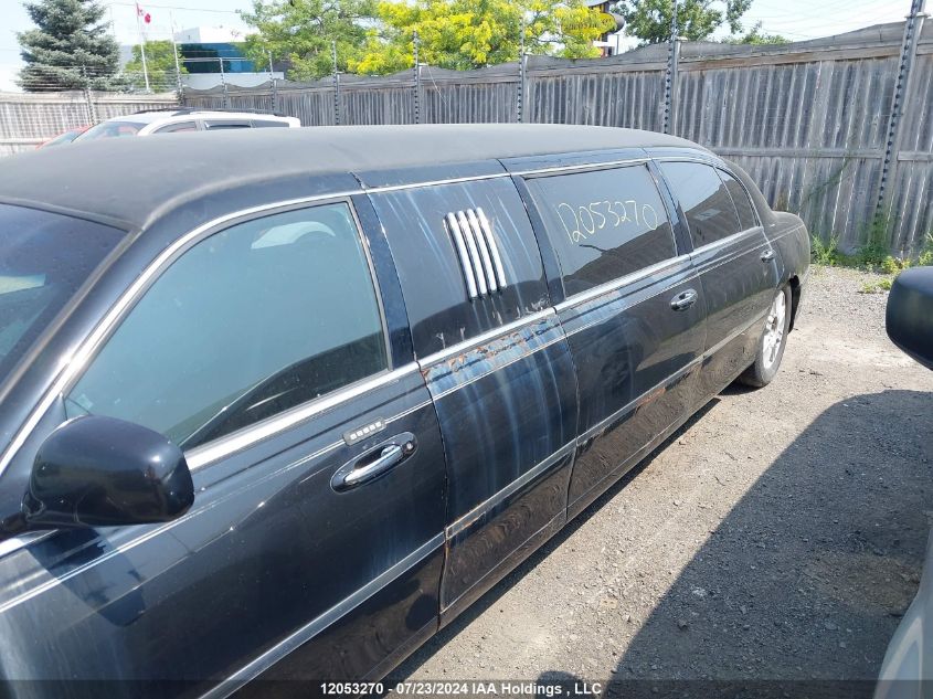 2010 Lincoln Town Car VIN: 2L1FL8JW6AX616823 Lot: 12053270