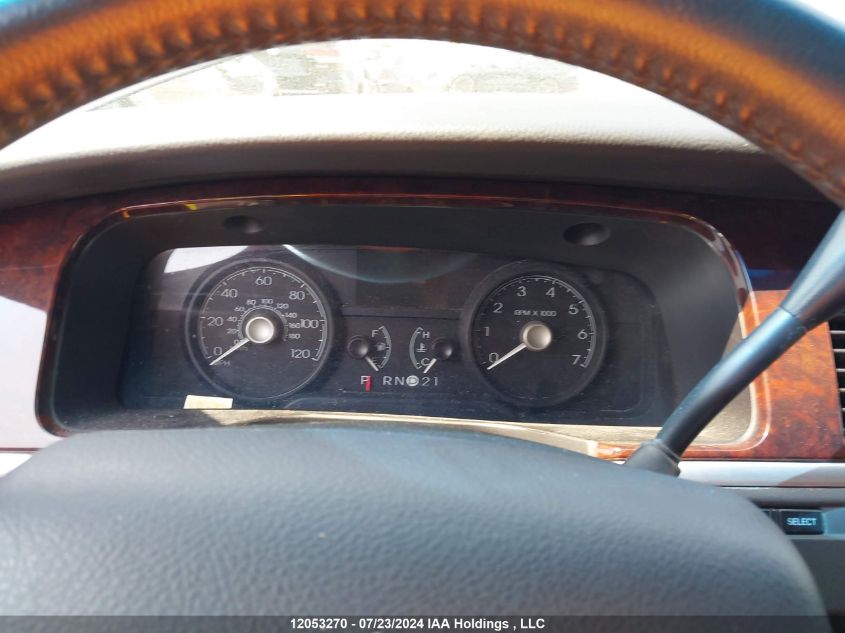 2010 Lincoln Town Car VIN: 2L1FL8JW6AX616823 Lot: 12053270