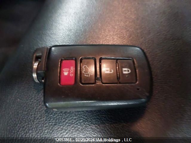 2019 Toyota Highlander Se/Xle VIN: 5TDJZRFH0KS706946 Lot: 12053861