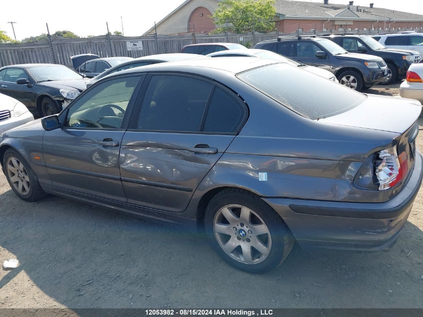 2001 BMW 3 Series VIN: WBAAV33401FU93213 Lot: 12053982