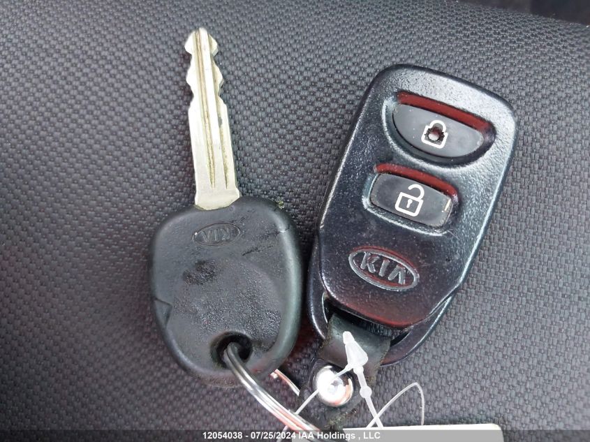 2010 Kia Soul VIN: KNDJT2A20A7173792 Lot: 12054038