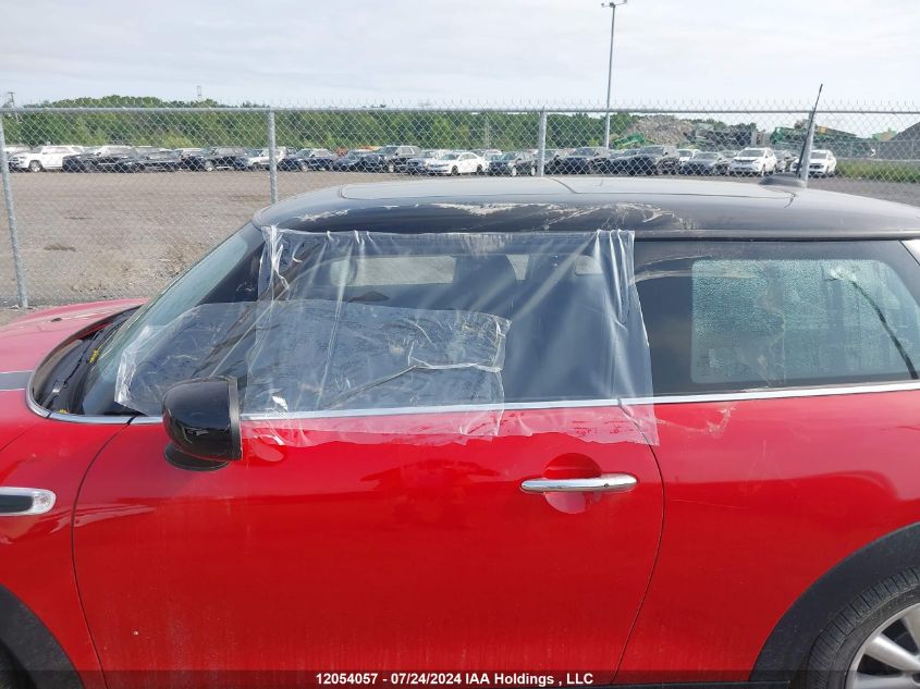 2021 Mini 3 Door VIN: WMWXR3C05M2M93585 Lot: 12054057