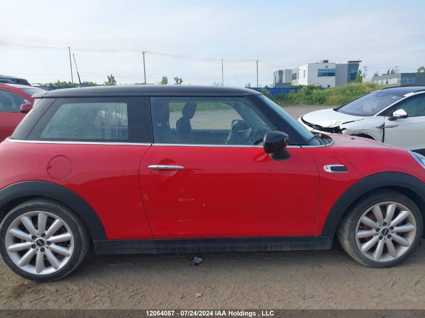 2021 Mini 3 Door VIN: WMWXR3C05M2M93585 Lot: 12054057