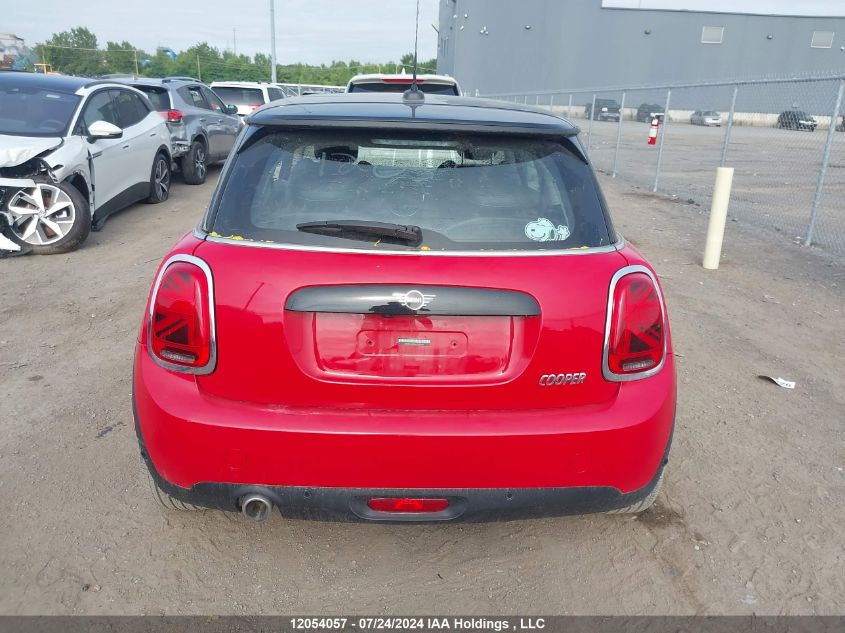 2021 Mini 3 Door VIN: WMWXR3C05M2M93585 Lot: 12054057