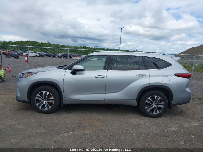 2022 Toyota Highlander Hybrid Xle/Hybrid Bronze Edition VIN: 5TDGBRCH3NS540803 Lot: 12054140