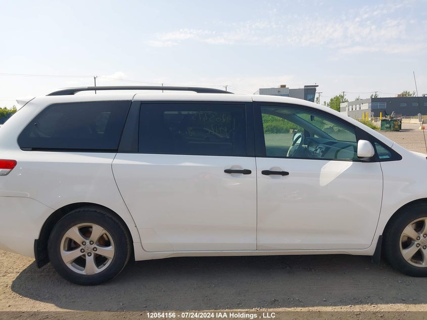 2014 Toyota Sienna 7 Passenger VIN: 5TDZK3DC3ES515277 Lot: 12054156