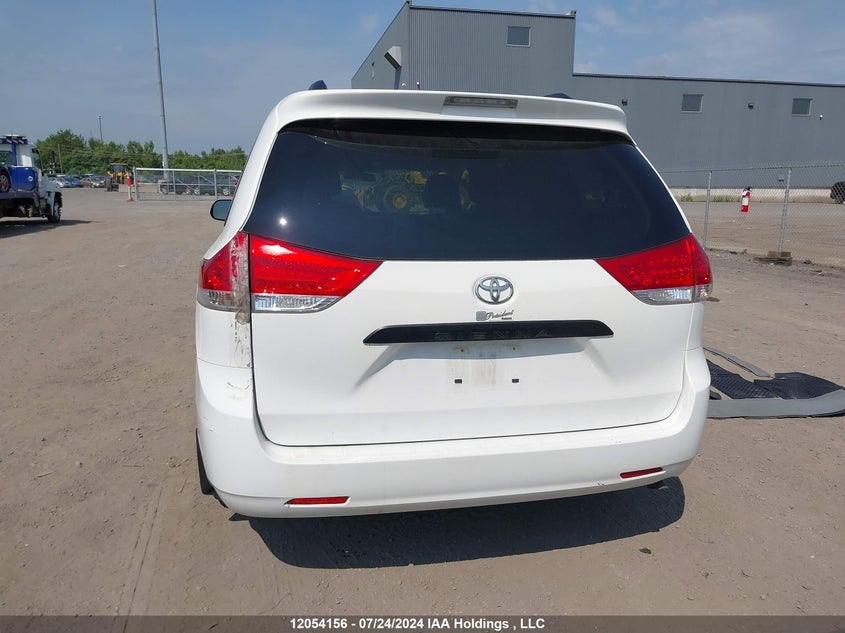 2014 Toyota Sienna 7 Passenger VIN: 5TDZK3DC3ES515277 Lot: 12054156