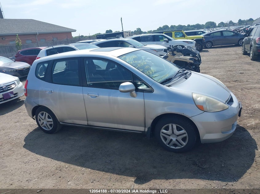 2007 Honda Fit VIN: JHMGD37437S811852 Lot: 12054188