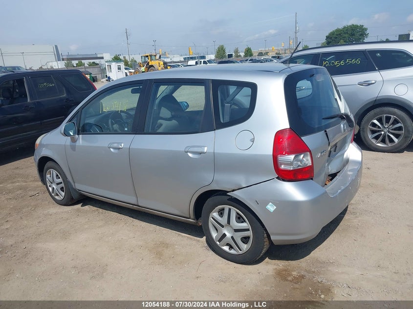 2007 Honda Fit VIN: JHMGD37437S811852 Lot: 12054188