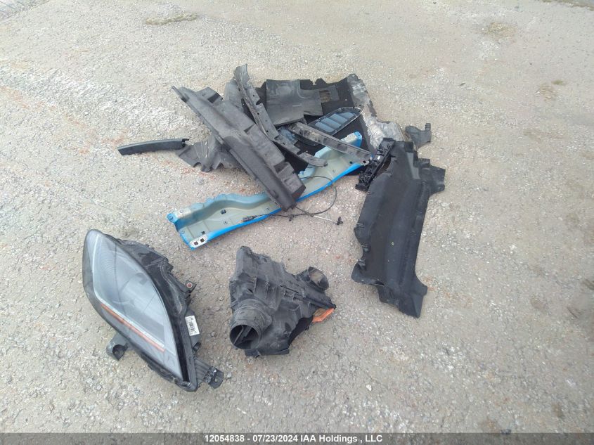 2017 Jaguar F-Type Svr VIN: SAJWJ6J82HMK43720 Lot: 12054838