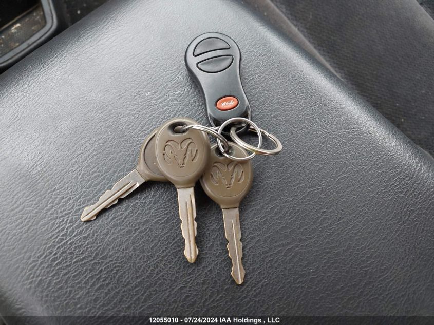 2002 Dodge Dakota Quad Sport/Quad R/T VIN: 1B7HG38X82S600578 Lot: 12055010