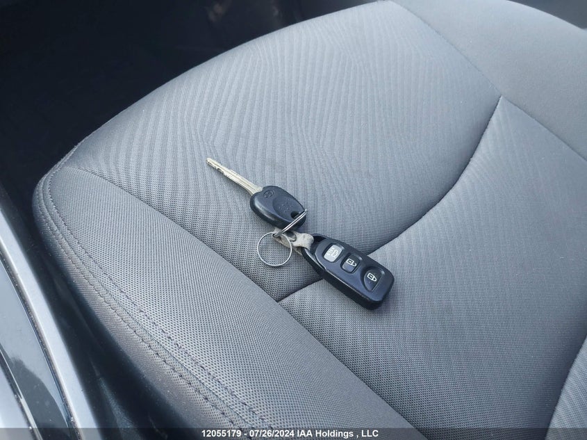 2012 Hyundai Elantra Gls/Limited VIN: 5NPDH4AE1CH068231 Lot: 12055179