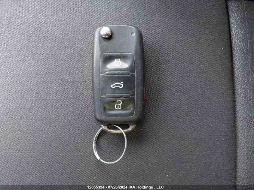 2015 Volkswagen Tiguan VIN: WVGKV7AX4FW527782 Lot: 12055394