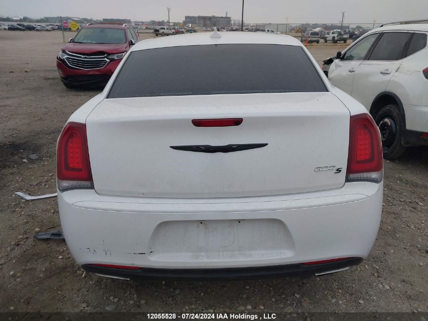 2018 Chrysler 300 S VIN: 2C3CCABG8JH299792 Lot: 12055528