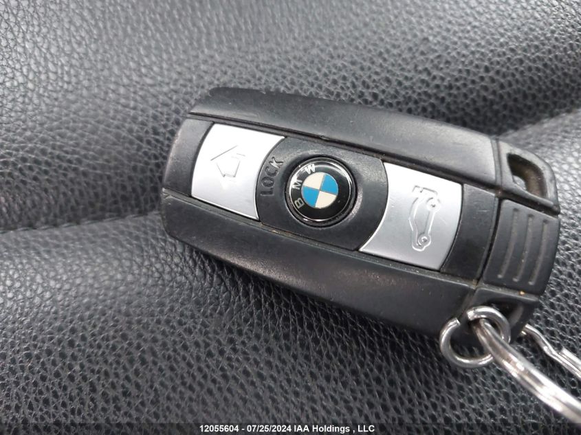 2011 BMW 328 Xi VIN: WBAPK7C58BF082842 Lot: 12055604