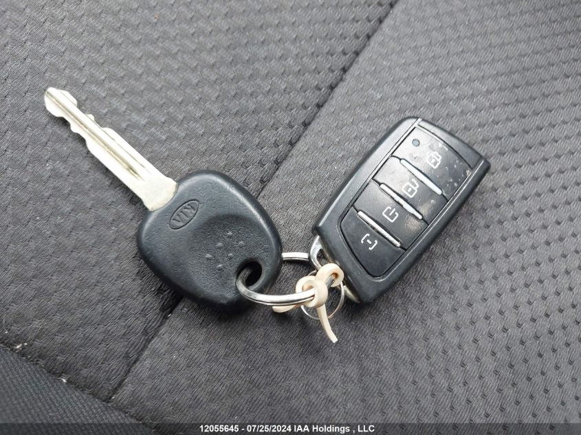 2012 Kia Forte Lx VIN: KNAFT4A2XC5498236 Lot: 12055645