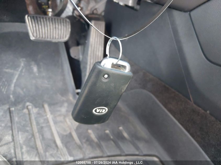 2017 Kia Cadenza VIN: KNALC4J18H5086866 Lot: 12055700