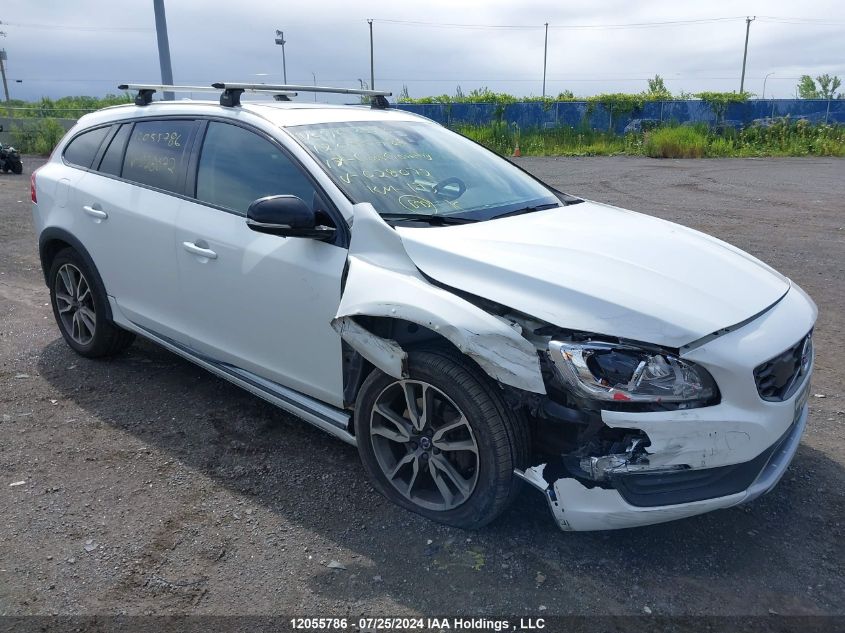 2017 Volvo V60 Cross Country Premier VIN: YV440MWK3H1028072 Lot: 12055786