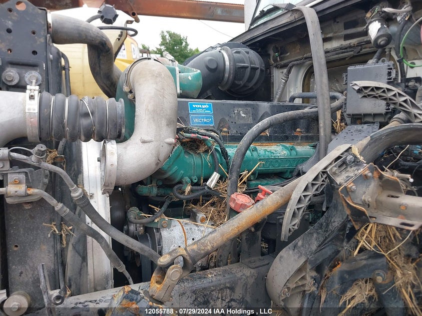 2014 Volvo Vn L VIN: 4V4NC9EJ2EN164769 Lot: 12055788