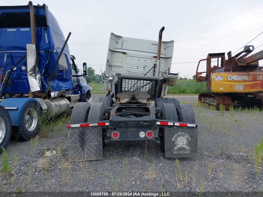 2014 Volvo Vn L VIN: 4V4NC9EJ2EN164769 Lot: 12055788