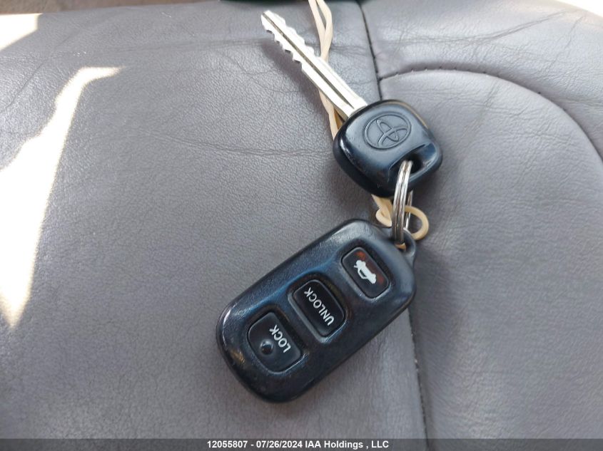 2000 Toyota Avalon Xl/Xls VIN: 4T1BF28B2YU077509 Lot: 12055807