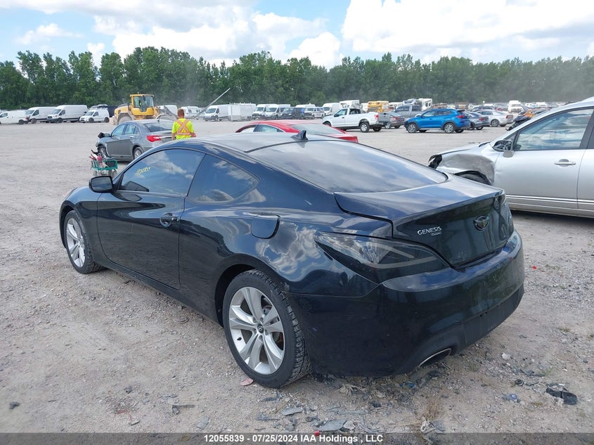 2010 Hyundai Genesis Coupe 2.0T VIN: KMHHT6KD3AU017703 Lot: 12055839