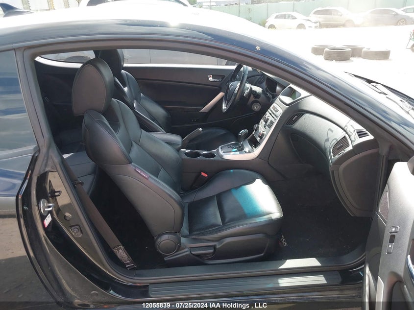 2010 Hyundai Genesis Coupe 2.0T VIN: KMHHT6KD3AU017703 Lot: 12055839