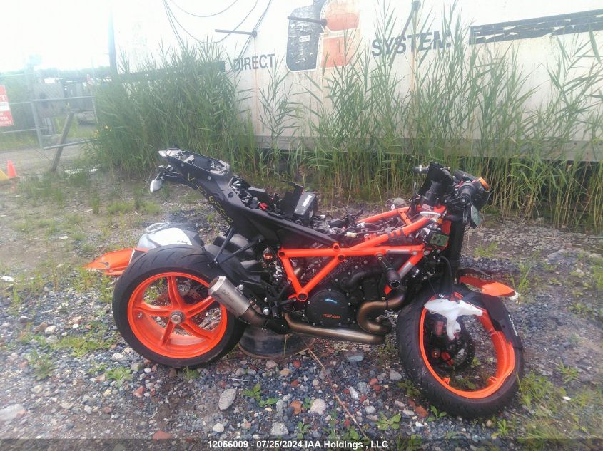 2023 Ktm 1290 Super Duke R VIN: VBKV39402PM972244 Lot: 12056009