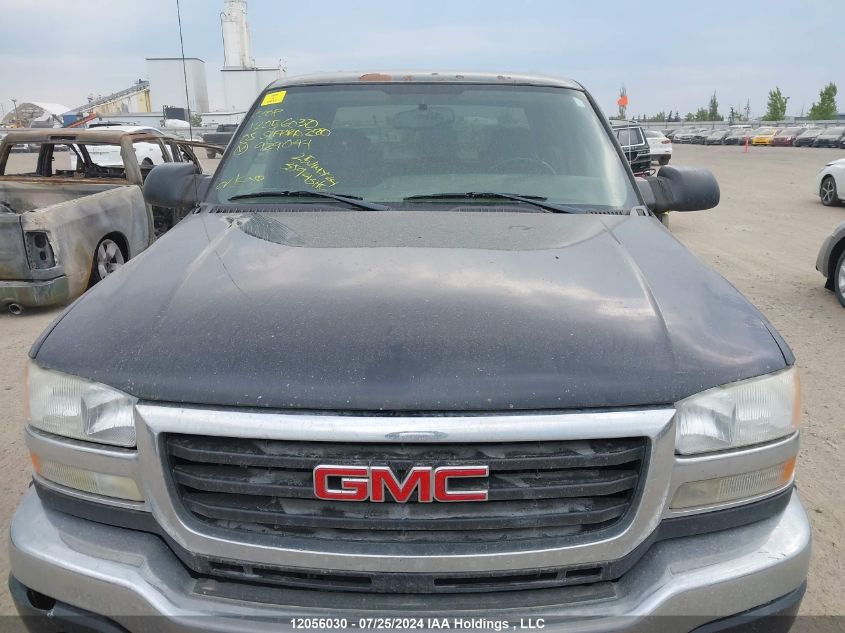 2005 GMC Sierra 2500Hd VIN: 1GTHK23U75F929047 Lot: 12056030