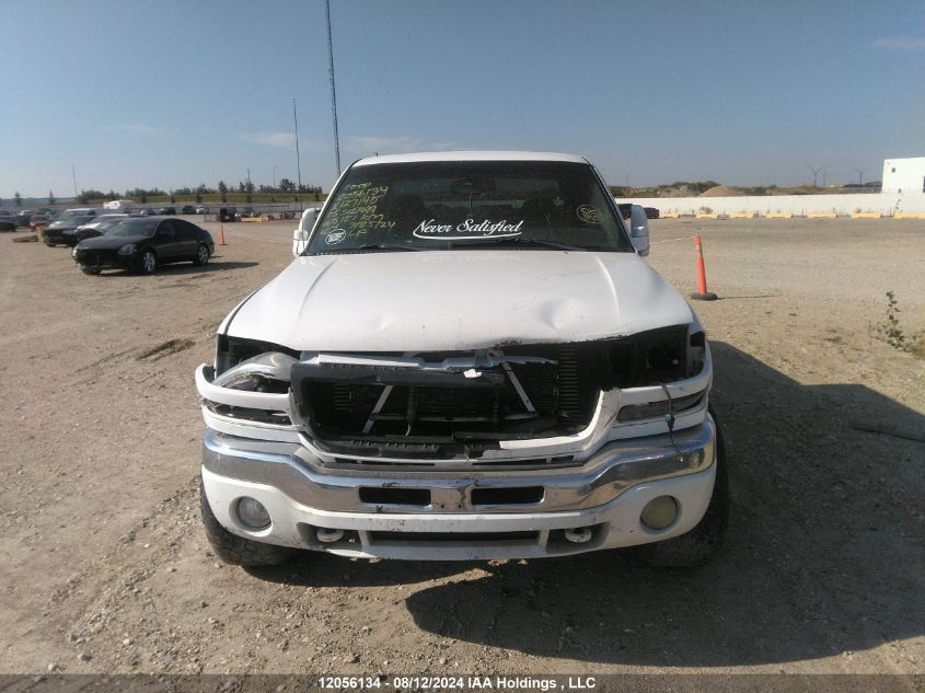 2005 GMC Sierra 2500Hd VIN: 1GTHK29225E127145 Lot: 12056134