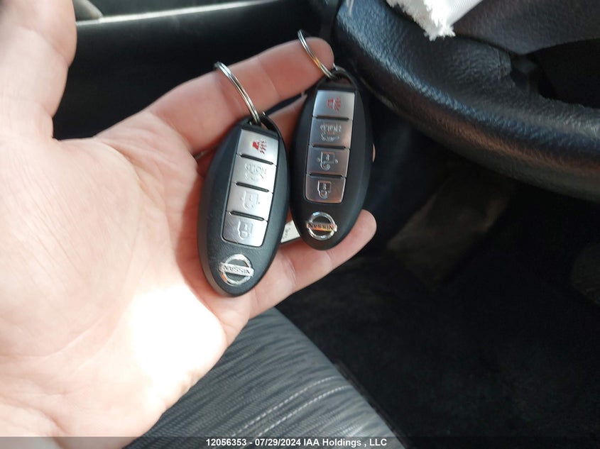 2015 Nissan Sentra VIN: 3N1AB7AP1FL666074 Lot: 12056353