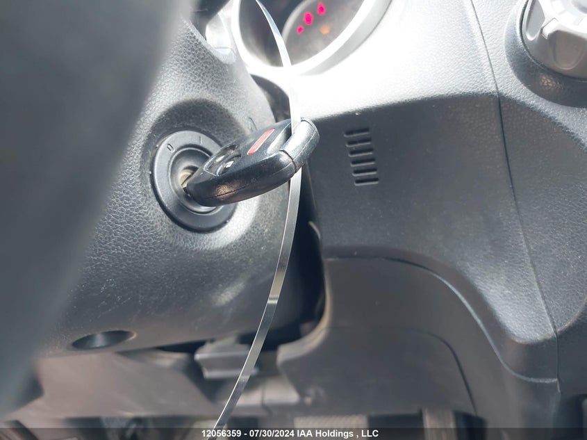 2014 Honda Fit VIN: LUCGE8H55E3000365 Lot: 12056359