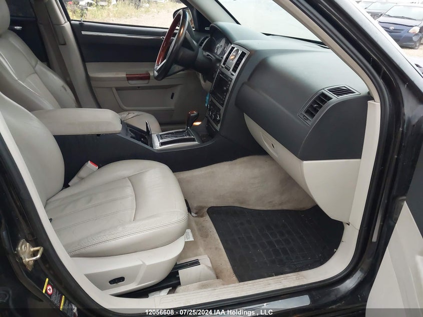 2005 Chrysler 300C VIN: 2C3AA63H25H552421 Lot: 12056608